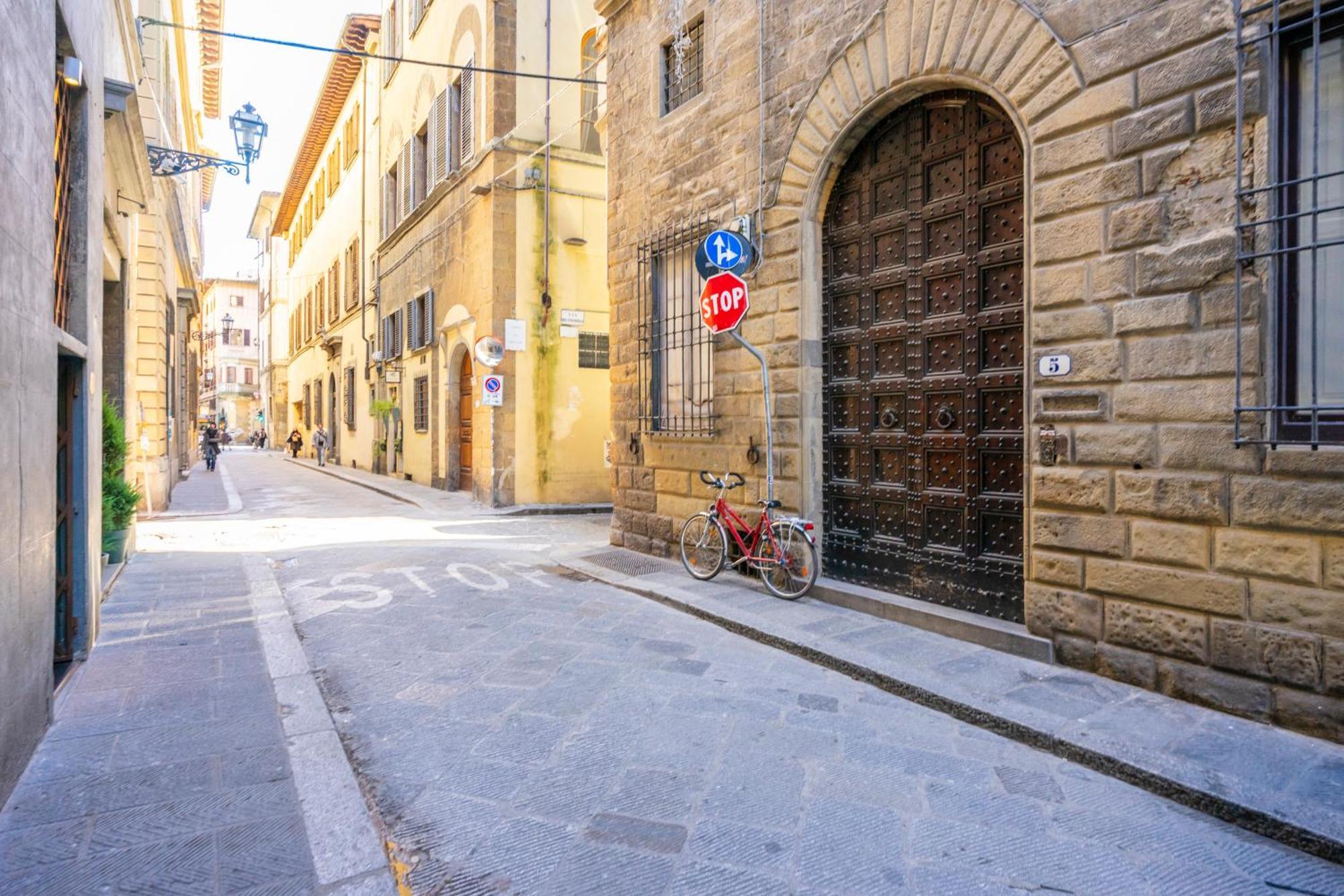 Appartamento Ponte Vecchio Con Posto Auto Su Richiesta Firenze Eksteriør bilde